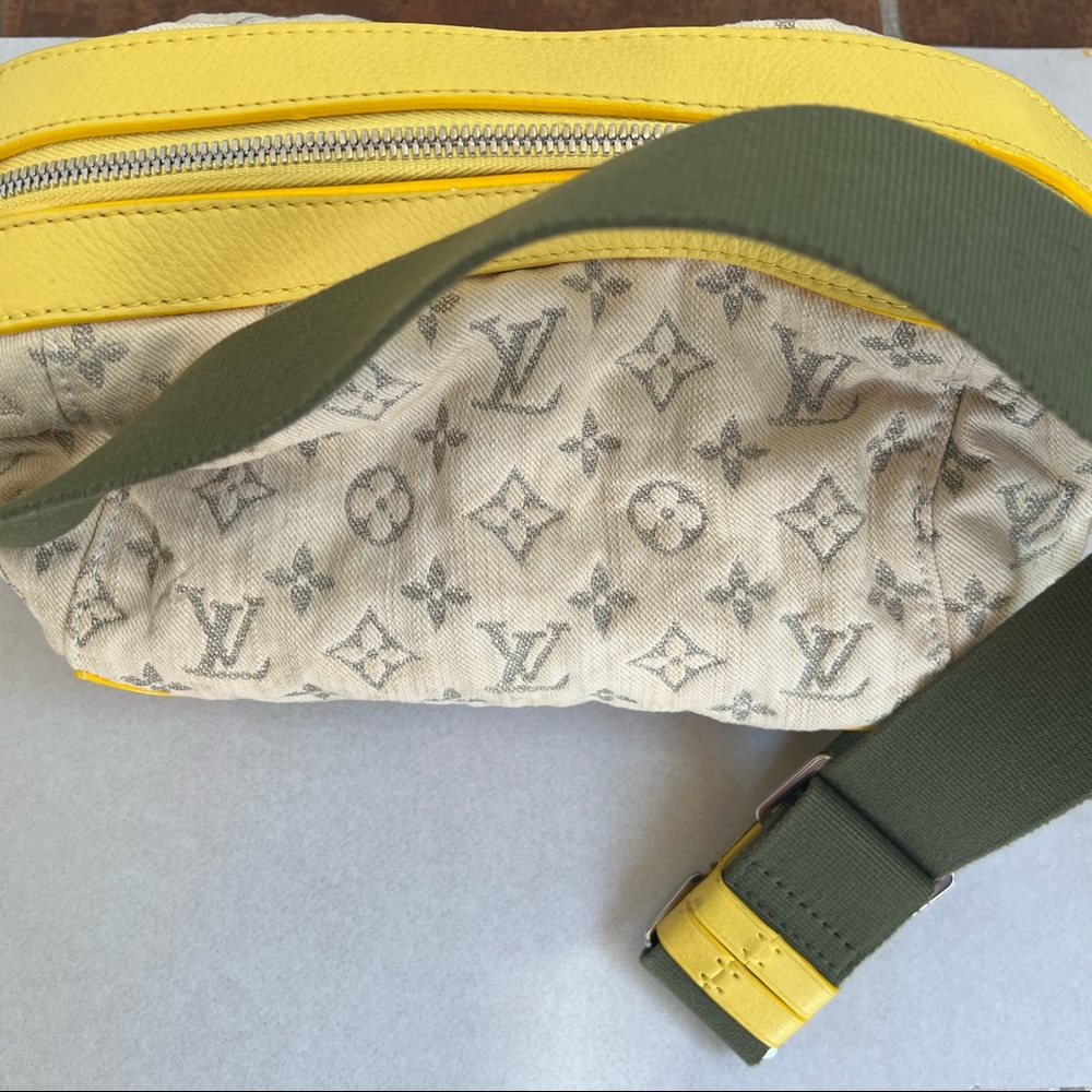 Limited Edition Louis Vuitton Denim Janue bag !!